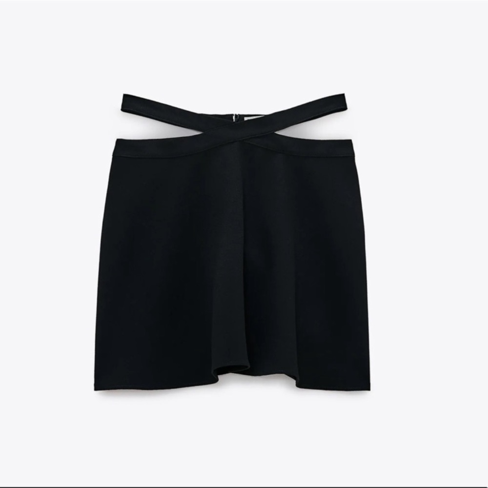 ZARA BLACK CUTOUT MINI SKIRT